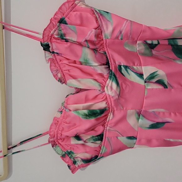 Romper - Picture 2 of 4